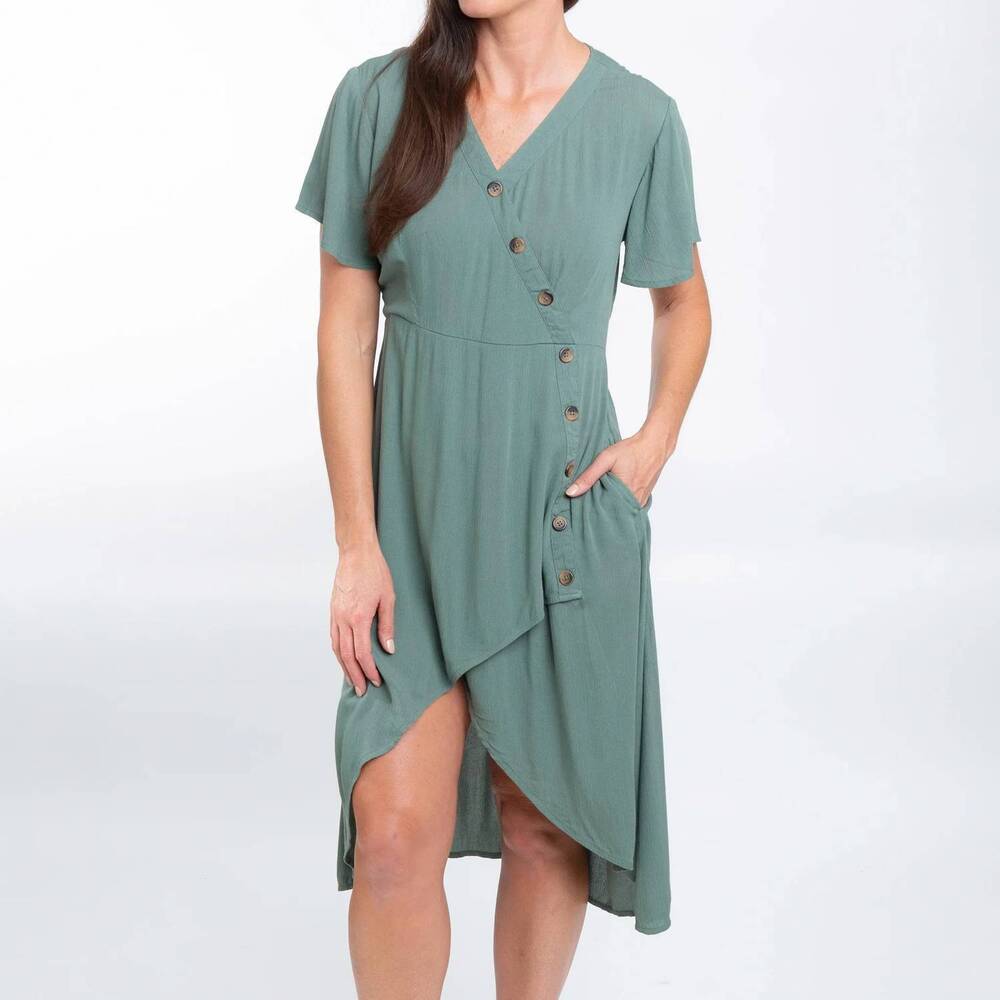 NEW ELSIE & ZOEY ayanna v-neck short sleeve dress in green